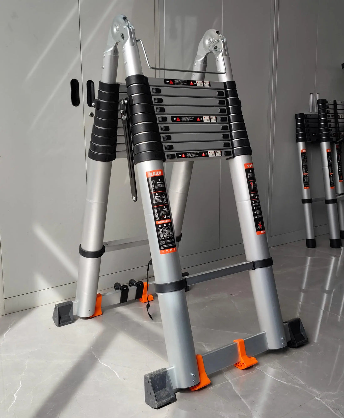 Escaleras plegables multiextensión telescópicas de aluminio modernas de 4,1 M Escalera telescópica multiusos